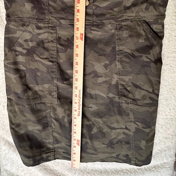 Olive Camo Print Overall Style Dress Size XXL NWT Pockets Adjustable Straps - Picture 3 of 7